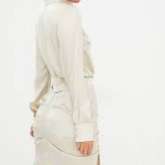 PrettyLittleThing Champagne Satin Ruched Shirt Dress Size 4 in Champagne NWT - Picture 4 of 8